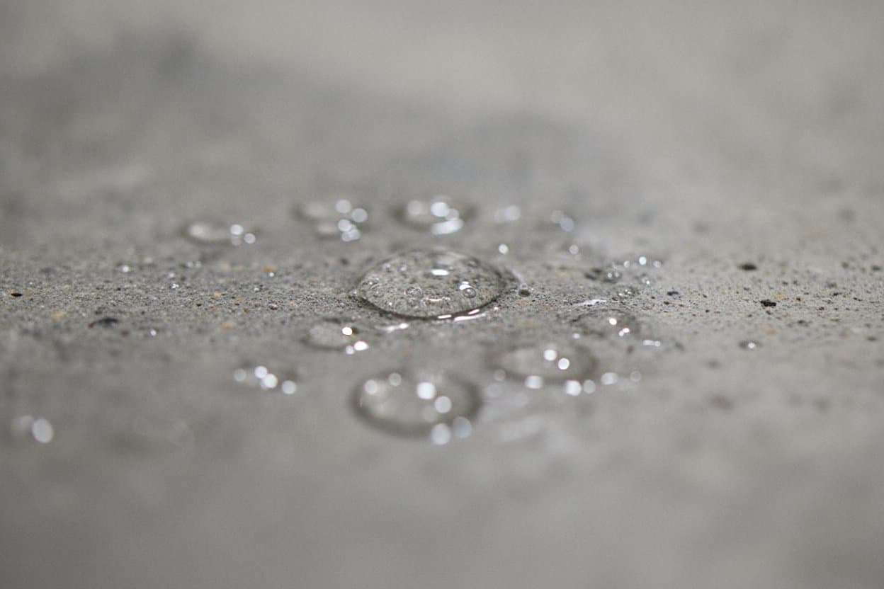 Flake epoxy surface detail in a finished basement